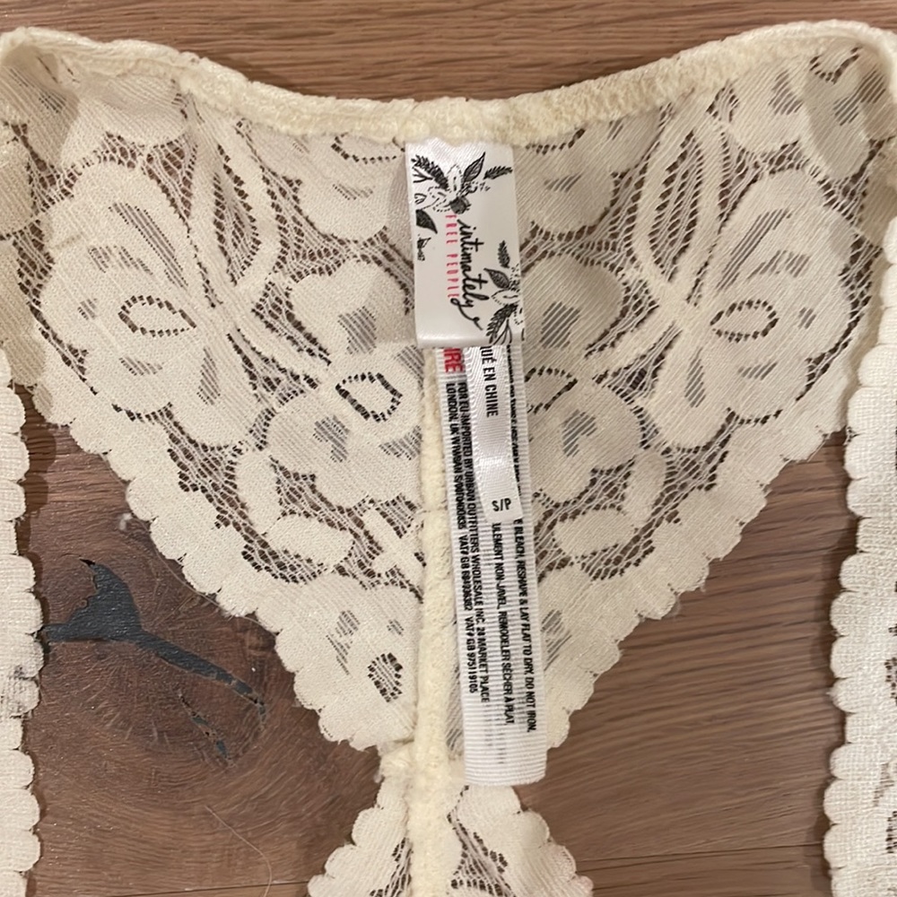 Free people lace cami bra - Picture 2 of 3